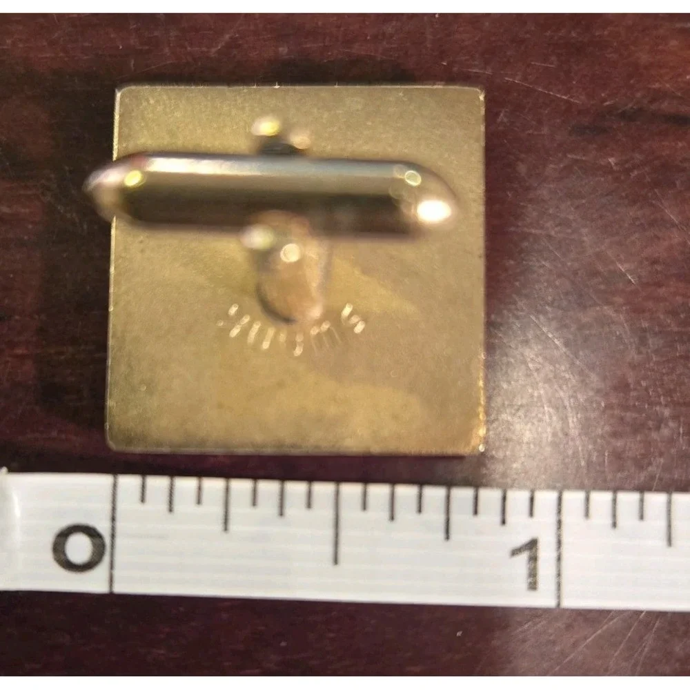 Vintage SWANK Golf Tone Cufflinks Square Wavy Lines‎ Retro Pair Gilt Brass Class